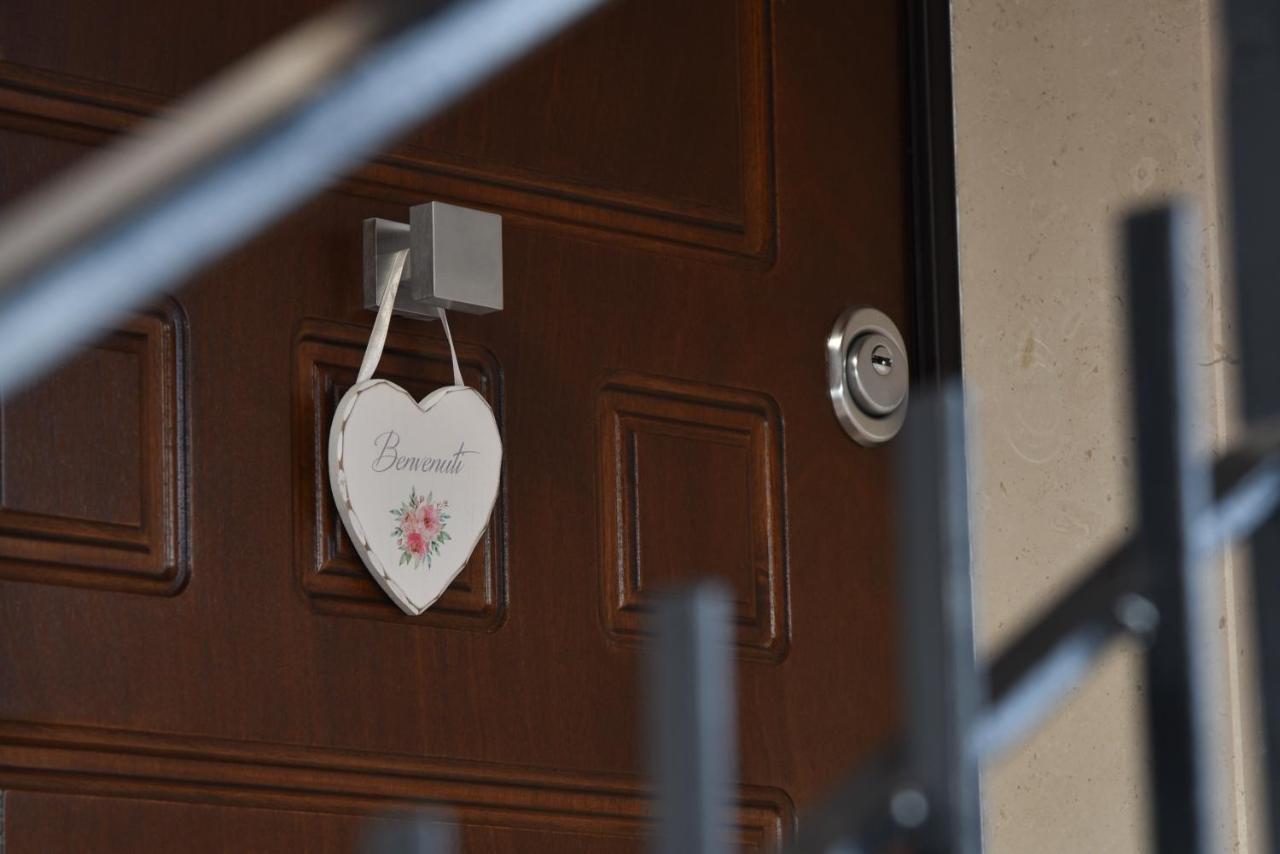 Apartament Virginia'S House Torre Annunziata Zewnętrze zdjęcie